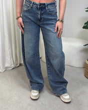 Afbeelding in Gallery-weergave laden, JeansAMAnnaLaLunaTheLabelW3717-8MidBlue__1