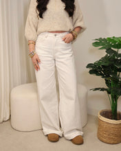 Afbeelding in Gallery-weergave laden, JeansAMEvviLaLunaTheLabelW3862BCreme__1