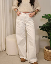 Afbeelding in Gallery-weergave laden, JeansAMEvviLaLunaTheLabelW3862BCreme__4