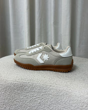 Afbeelding in Gallery-weergave laden, Sneaker AMRenice LaLunaTheLabel 24059-25 Beige