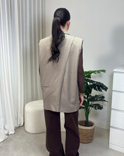 Afbeelding in Gallery-weergave laden, GiletAMLizLaLunaTheLabelW248007Beige__2
