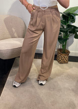 Afbeelding in Gallery-weergave laden, PantalonAMLaureDroledeCopine23717Sand__3
