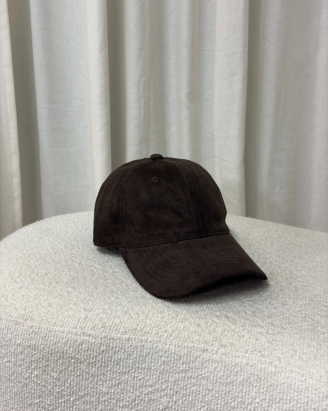 Pet Gwen LaLunaTheLabel AM_55163 Dark Brown