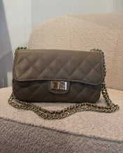 Afbeelding in Gallery-weergave laden, TasSophiaLaLunaTheLabelAM_49531DarkTaupe__2
