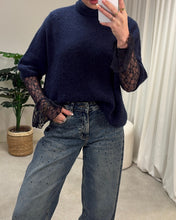 Afbeelding in Gallery-weergave laden, TruiAMBloomOraLaLunaTheLabel8034Blue__2
