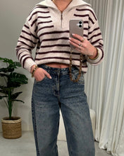 Afbeelding in Gallery-weergave laden, TruiAMNyraLaLunaTheLabelSH701PBordeauxStripe__1
