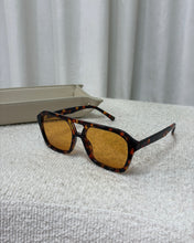 Afbeelding in Gallery-weergave laden, Zonnebril AMSunova LaLunaTheLabel AM_54106 Orange
